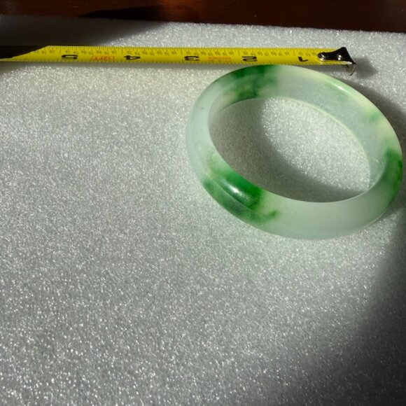 Jade Bangle Bracelet - Picture 3 of 4
